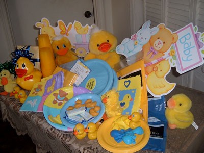 Rubber Ducky Themed Baby Shower on Frugal Rubber Duck Baby Shower Idea   Thriftyfun
