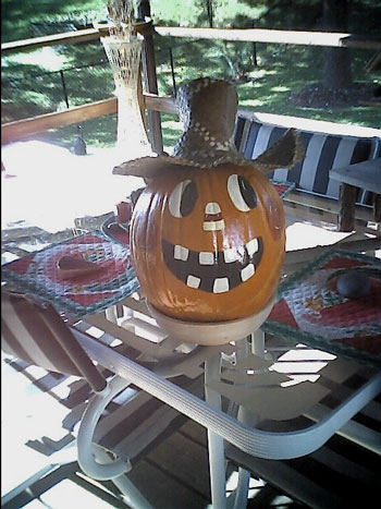 Halloween - Painting Pumpkins