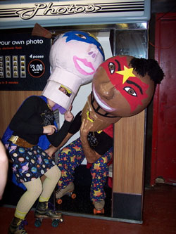 [Image: bobble2.jpg]