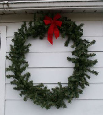 Christmas Wreath from a Hula Hoop