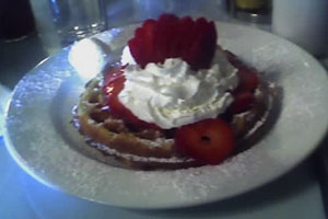 Making a Strawberry Fan Garnish
