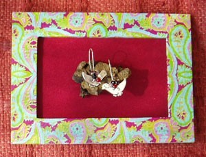 Gift Frame for Earrings