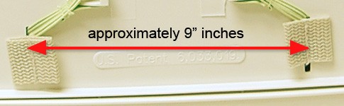 Not recalled: Feeding seats with waist strap slots that are about nine inches apart