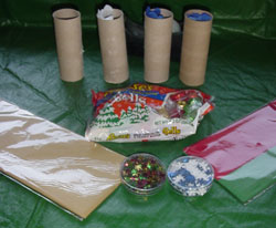 Make Your Own Christmas Crackers