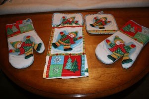 Christmas Mitts and Potholders