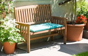 Saving Money on Outdoor Furniture