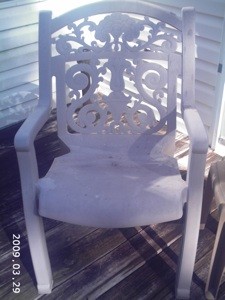 Plastic Outdoor Chairs Feel Gritty