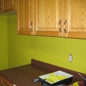 Painting Kitchen Cabinets to Coordinate with Green-Yellow Walls
