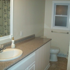 Decorating a White Bathroom